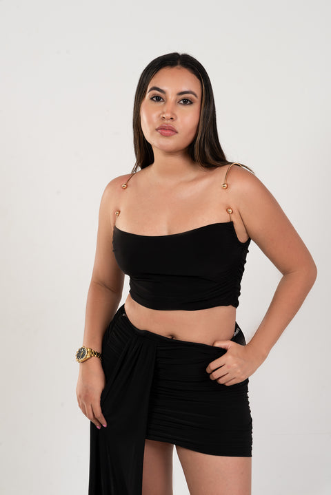 Conjunto elegante negro top y falda cintura alta