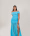 Vestido maxi celeste con abertura lateral