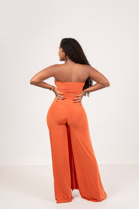 Enterizo strapless wide leg – fruncido con abertura keyhole